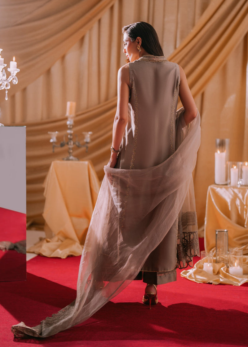 Umsha | Makhmal Winter Faves 24 |  Crockery by Umsha - Designer Dress - Type: Ladies Clothes - Available at Libayah - 100% Original