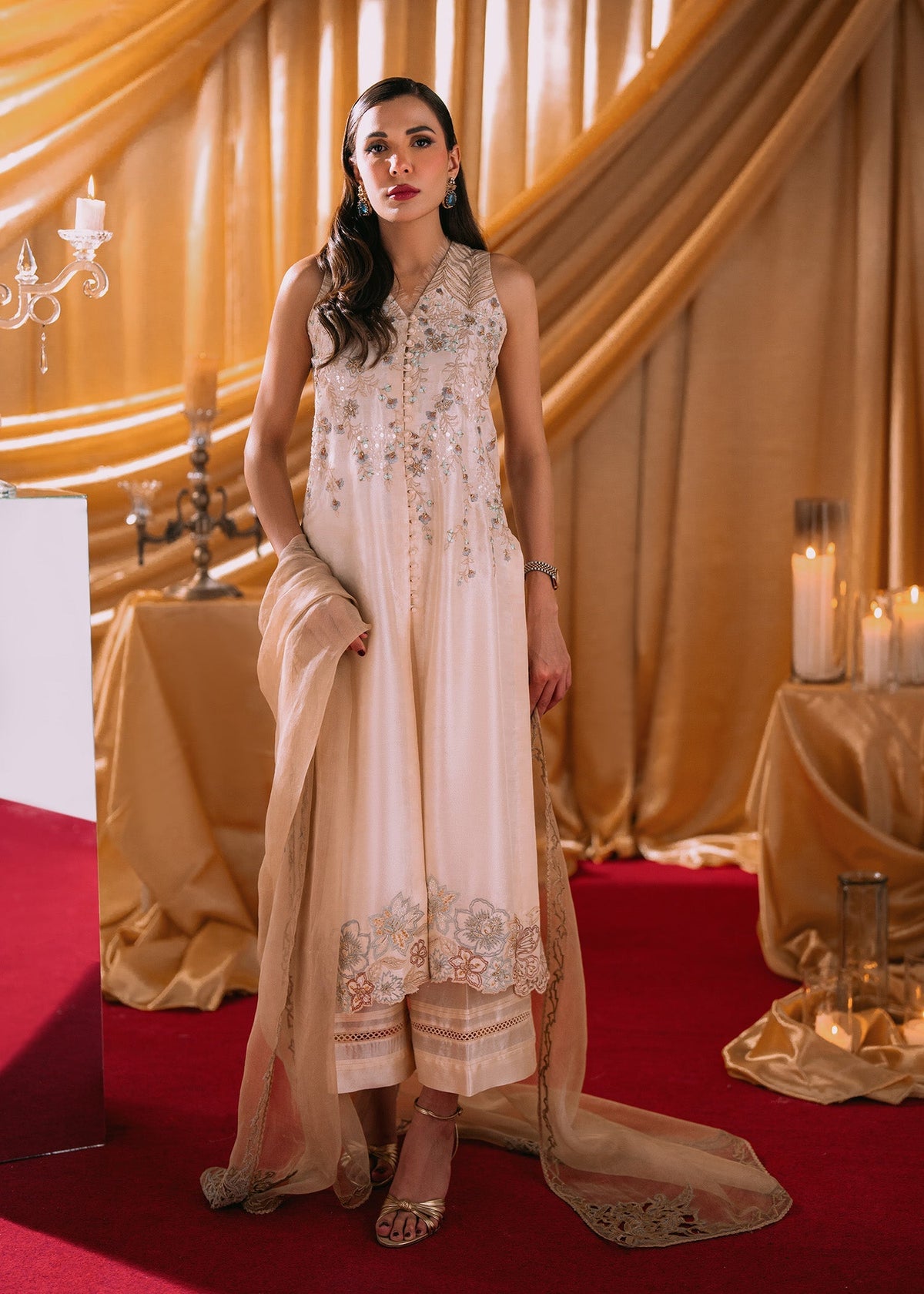 Umsha | Makhmal Winter Faves 24 |  Baby'S Breath by Umsha - Designer Dress - Type: Ladies Clothes - Available at Libayah - 100% Original