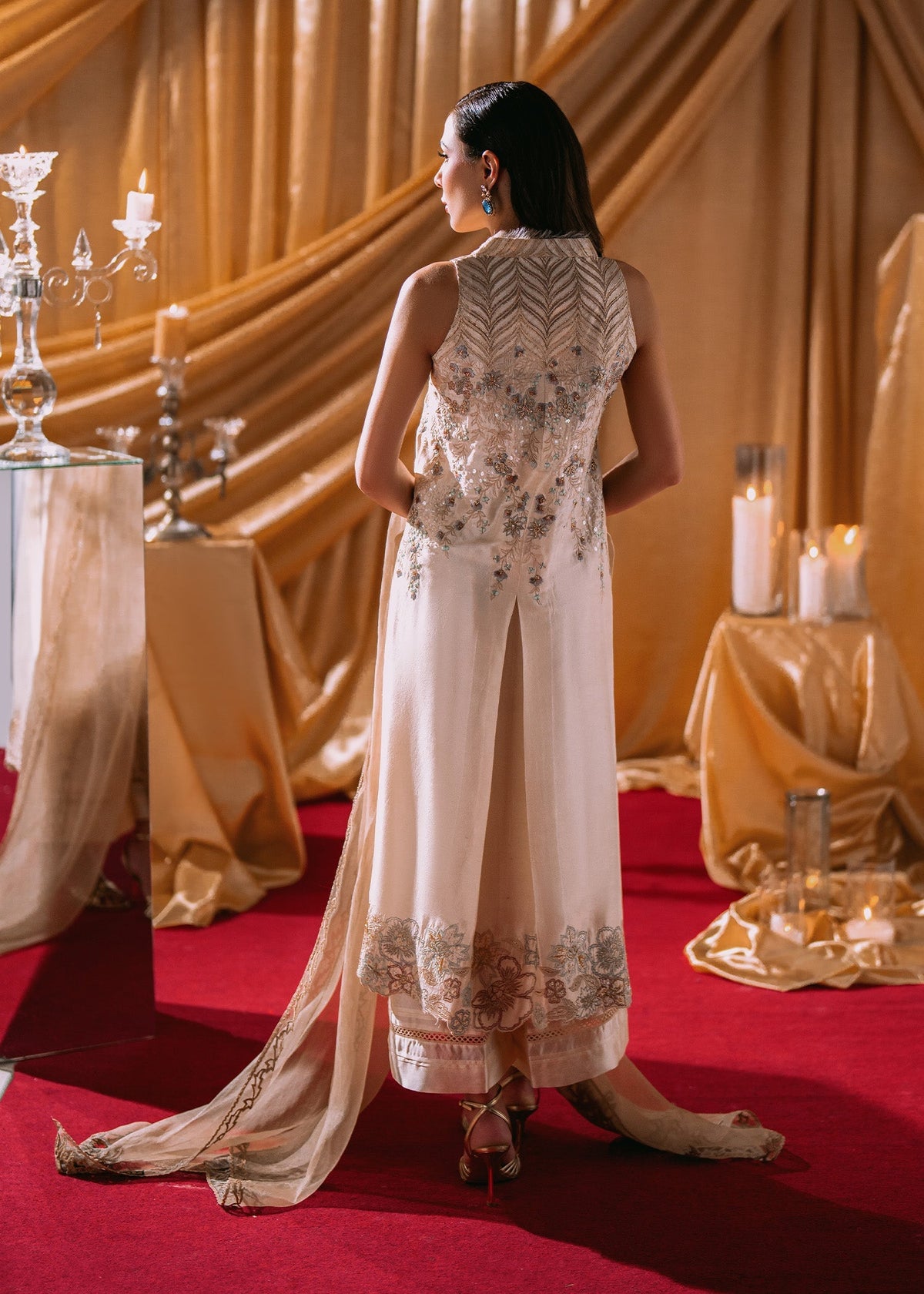 Umsha | Makhmal Winter Faves 24 |  Baby'S Breath by Umsha - Designer Dress - Type: Ladies Clothes - Available at Libayah - 100% Original