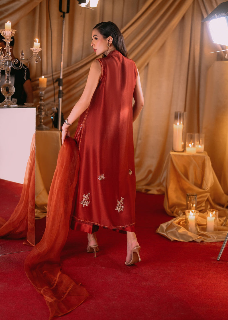 Umsha | Makhmal Winter Faves 24 |  Autumn Glaze by Umsha - Designer Dress - Type: Ladies Clothes - Available at Libayah - 100% Original