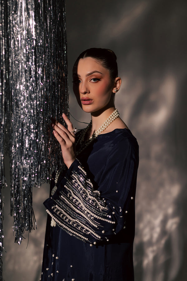 FF-69 – authentic Pakistani formal dress from the Vanya Golden Hour collection for women in the UK.