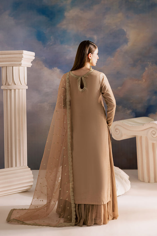 FF-68 – authentic Pakistani formal dress from the Vanya Golden Hour collection for women in the UK.