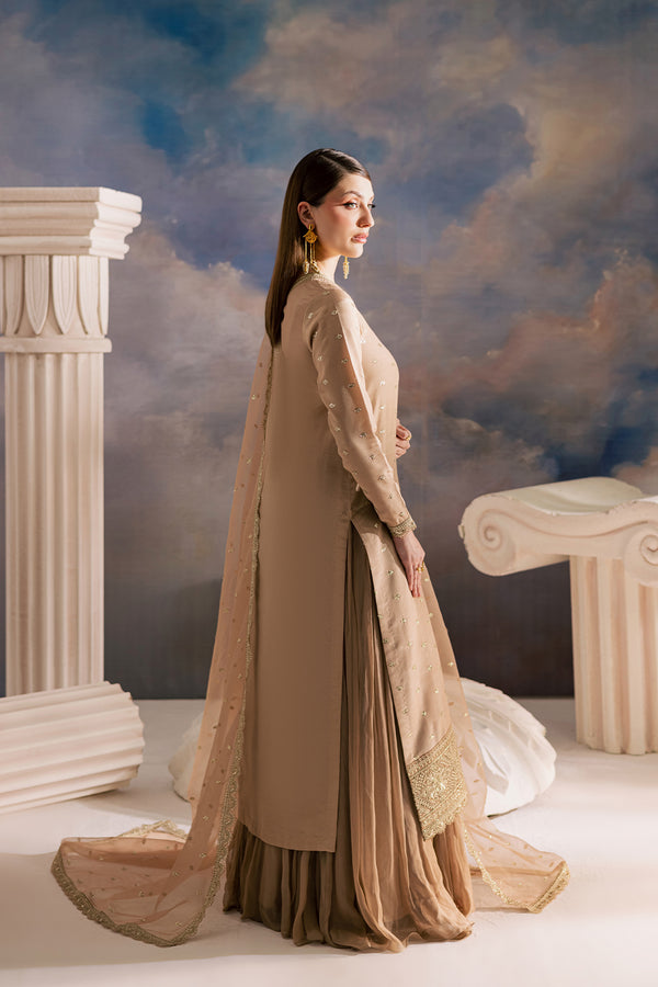 FF-68 – authentic Pakistani formal dress from the Vanya Golden Hour collection for women in the UK.