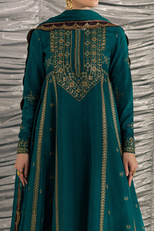 FF-70 – authentic Pakistani formal dress from the Vanya Golden Hour collection for women in the UK.