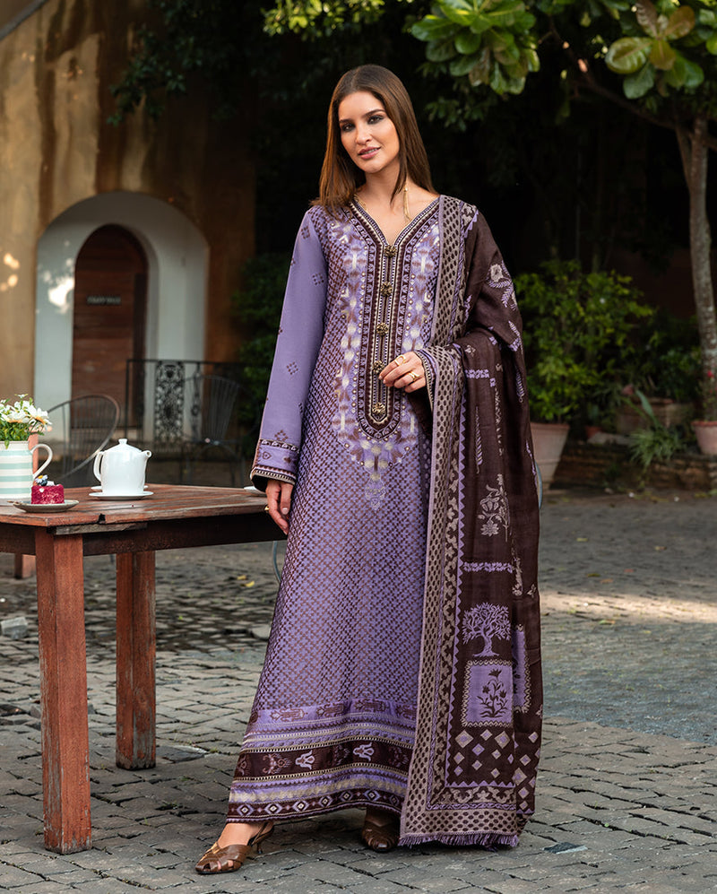 Villa Bramasole – authentic Pakistani dress from the Mushq Winter Broadway 25 collection for women in the UK.