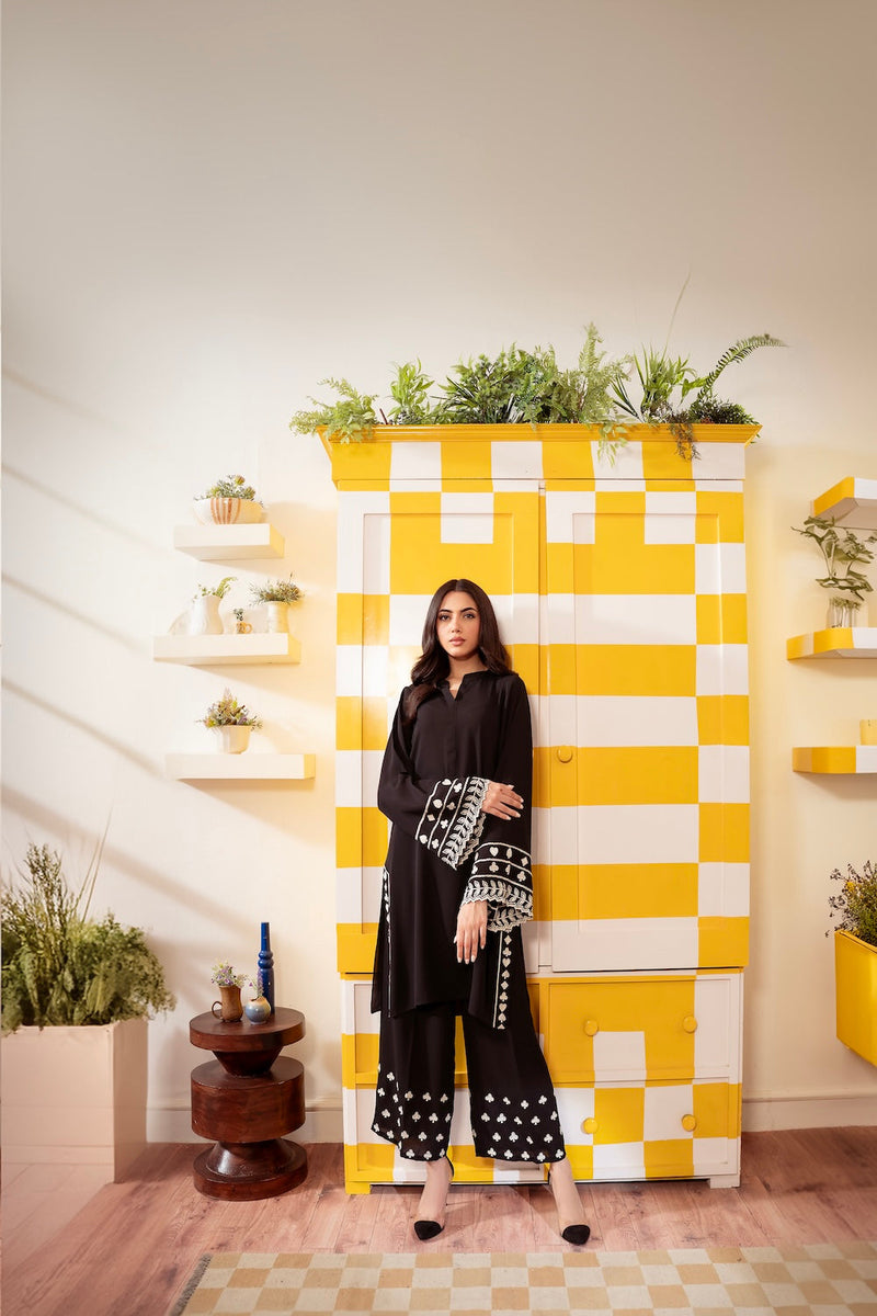 Vintage | Fall Essentials 24 | Quartz by Vintage - Designer Dress - Type: Luxury - Available at Libayah - 100% Original