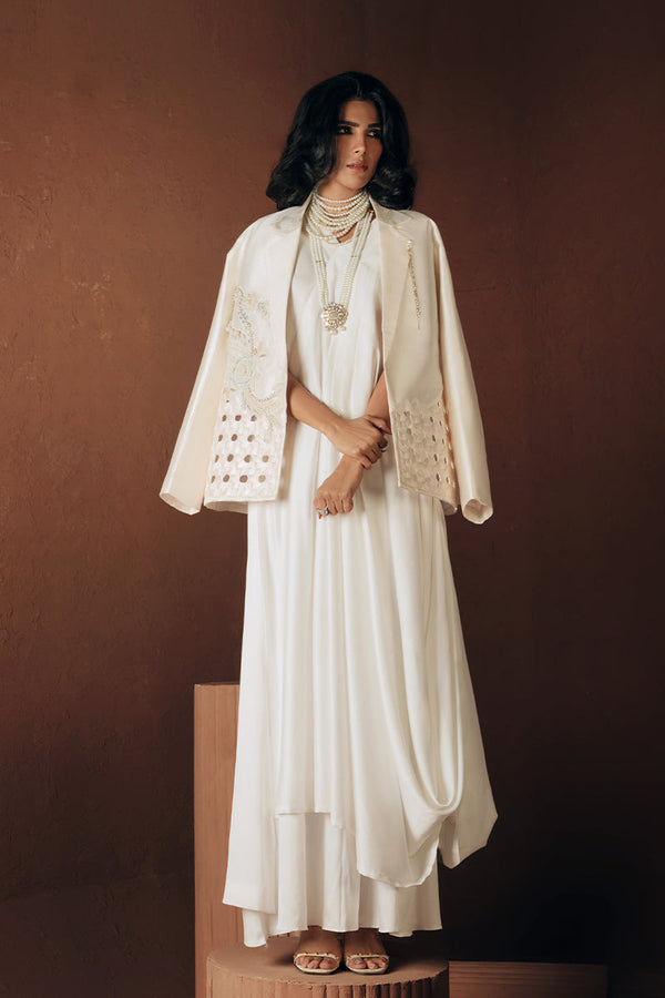 Wardha Saleem | Luxe Edition | Lunere - Designer Dress - Type : Ladies Clothes - Available at Libayah - 100% Original