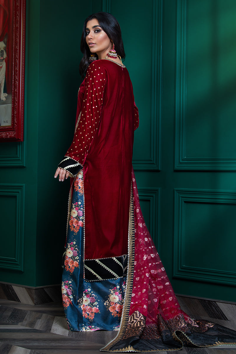 Wardha Saleem | Velvets Winter Fall 24 |  Lal Bagh 2 by Wardha Saleem - Designer Dress - Type: Ladies Clothes - Available at Libayah - 100% Original