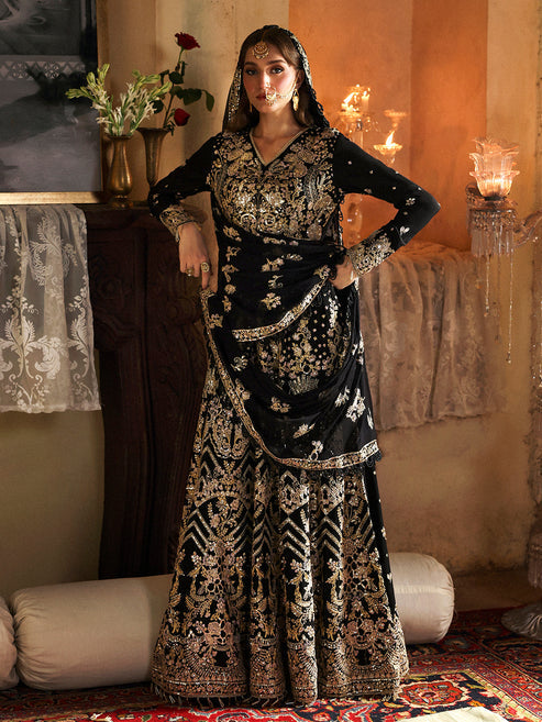 Mahnur | Pakeeza Luxury Formals | Zinia | PK - 08 by Mahnur - Designer Dress  - Type : Ladies Clothes - Available at Libayah - 100% Original 