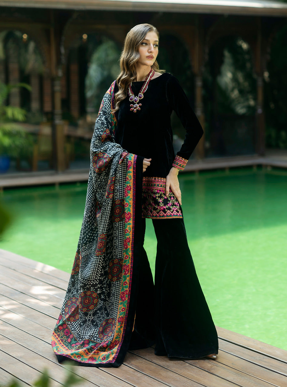 Zainab Chottani | Makhmal Luxe Pret | Zulmat by Zainab Chottani - Designer Dress - Type: Ladies Clothes - Available at Libayah - 100% Original