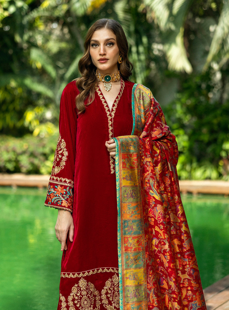 Zainab Chottani | Makhmal Luxe Pret | Ghermez by Zainab Chottani - Designer Dress - Type: Ladies Clothes - Available at Libayah - 100% Original
