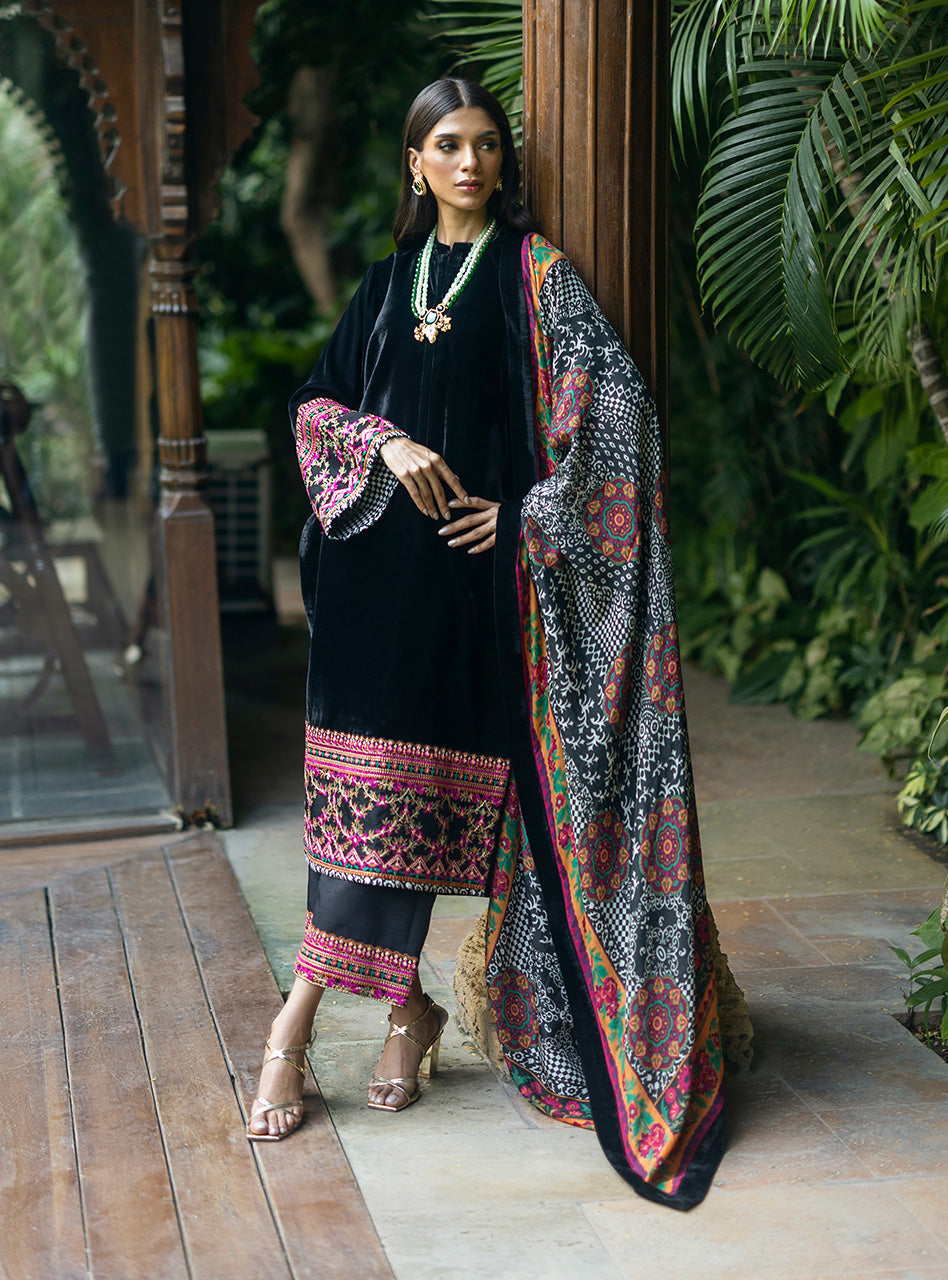 Zainab Chottani | Makhmal Luxe Pret | Ghazaleh by Zainab Chottani - Designer Dress - Type: Ladies Clothes - Available at Libayah - 100% Original