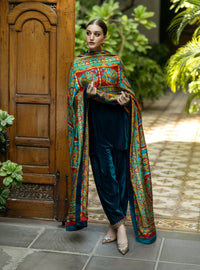 Zainab Chottani | Makhmal Luxe Pret | Avizeh by Zainab Chottani - Designer Dress - Type: Ladies Clothes - Available at Libayah - 100% Original