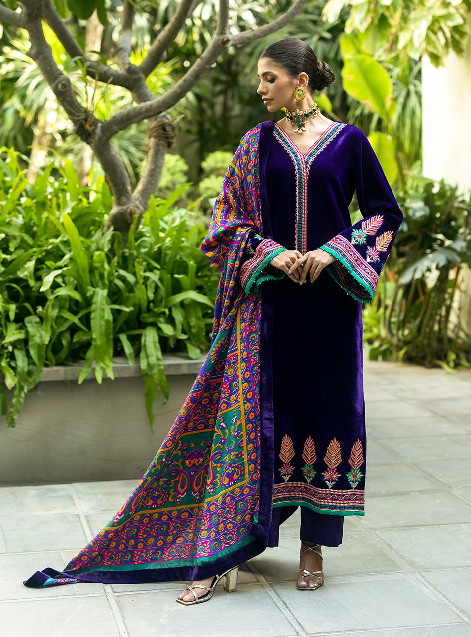 Zainab Chottani | Makhmal Luxe Pret | Rangin by Zainab Chottani - Designer Dress - Type: Ladies Clothes - Available at Libayah - 100% Original