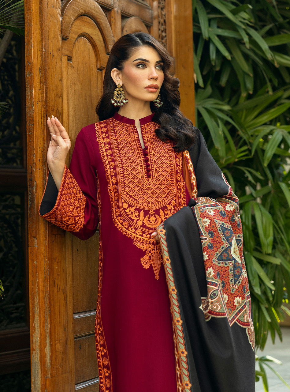 Zainab Chottani | Winter Shawls 24 |  Sila by Zainab Chottani - Designer Dress - Type: Ladies Clothes - Available at Libayah - 100% Original