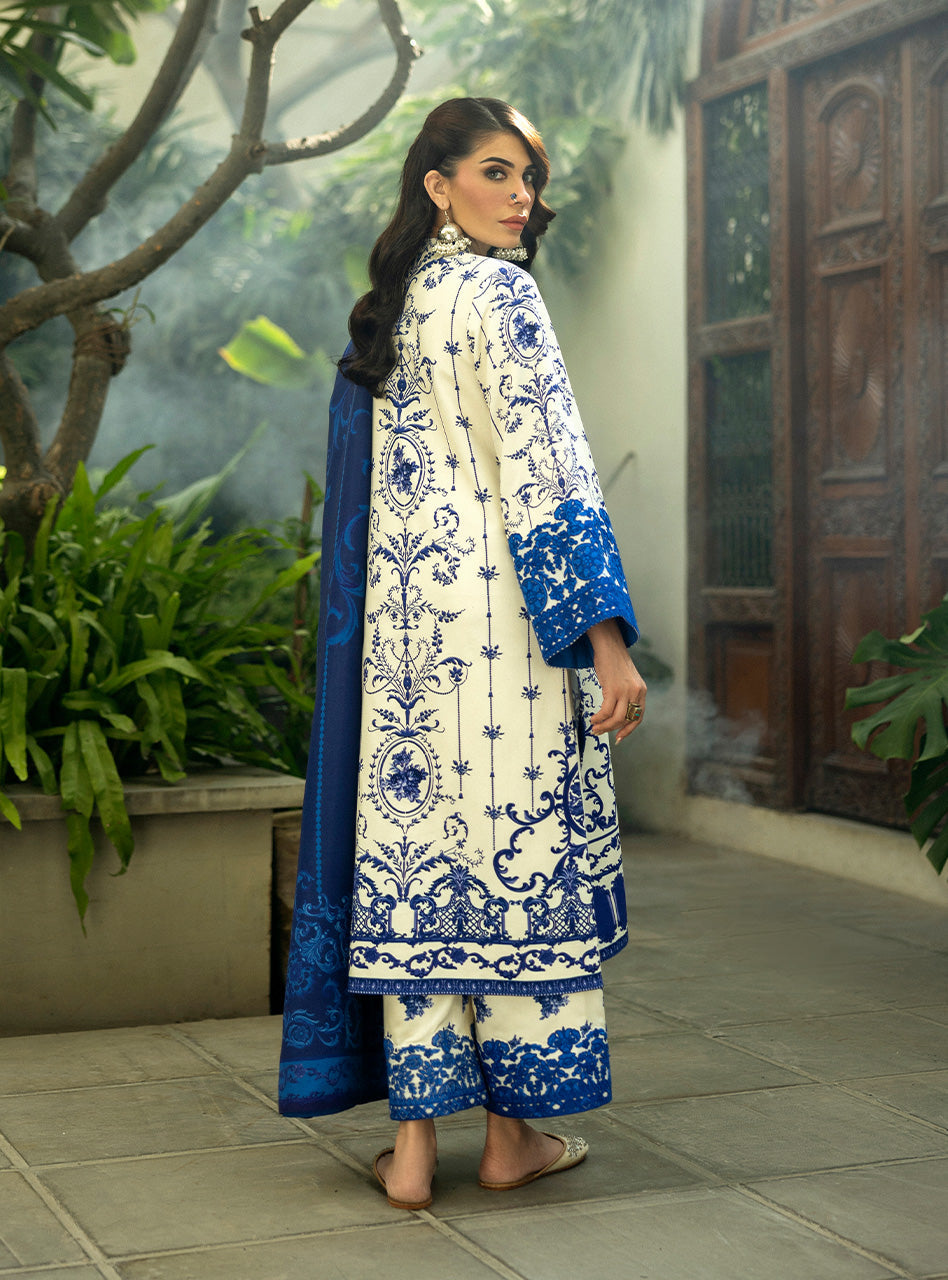 Zainab Chottani | Winter Shawls 24 |  Rania by Zainab Chottani - Designer Dress - Type: Ladies Clothes - Available at Libayah - 100% Original