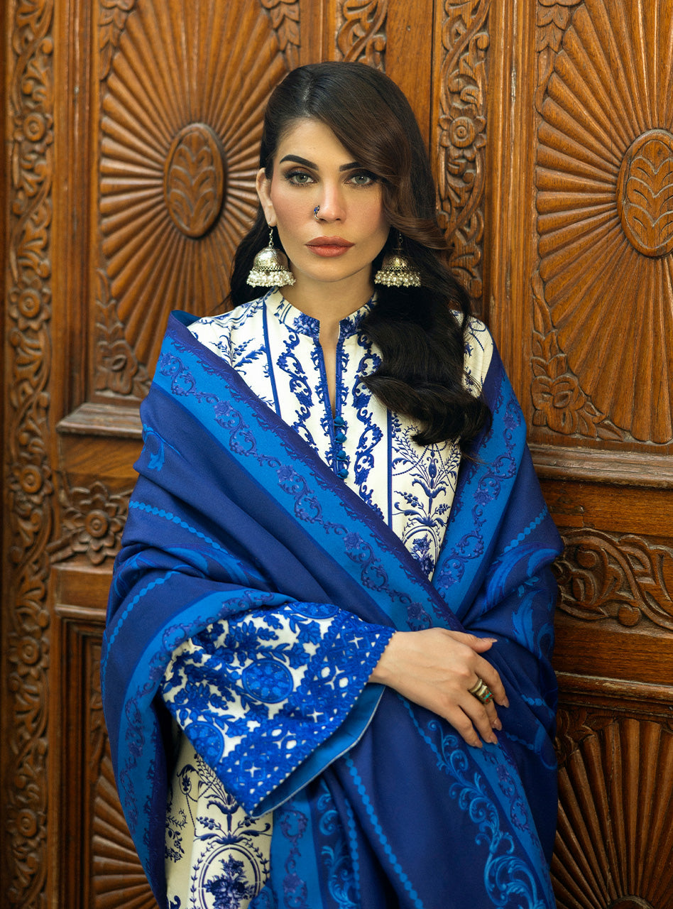 Zainab Chottani | Winter Shawls 24 |  Rania by Zainab Chottani - Designer Dress - Type: Ladies Clothes - Available at Libayah - 100% Original