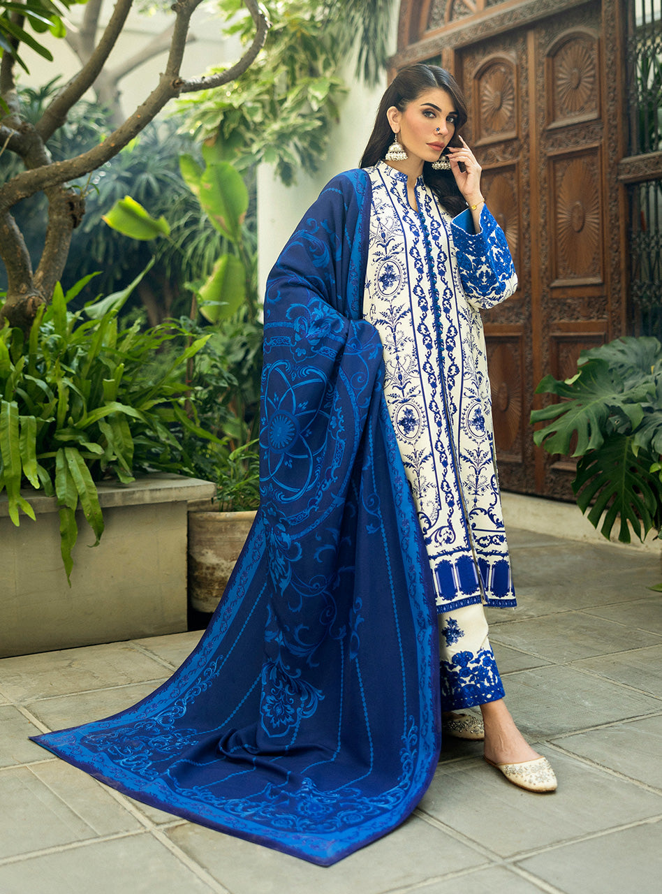 Zainab Chottani | Winter Shawls 24 |  Rania by Zainab Chottani - Designer Dress - Type: Ladies Clothes - Available at Libayah - 100% Original