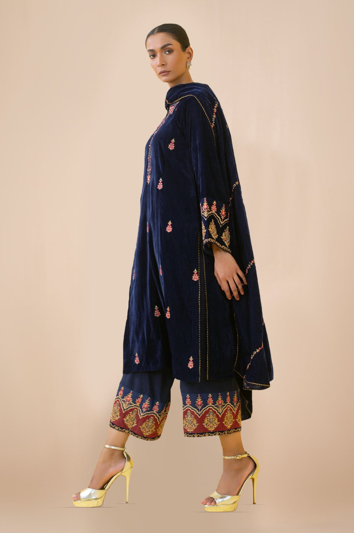 Zeen | Winter Collection | Velvet 27 by Zeen - Designer Dress - Type: Ladies Clothes - Available at Libayah - 100% Original