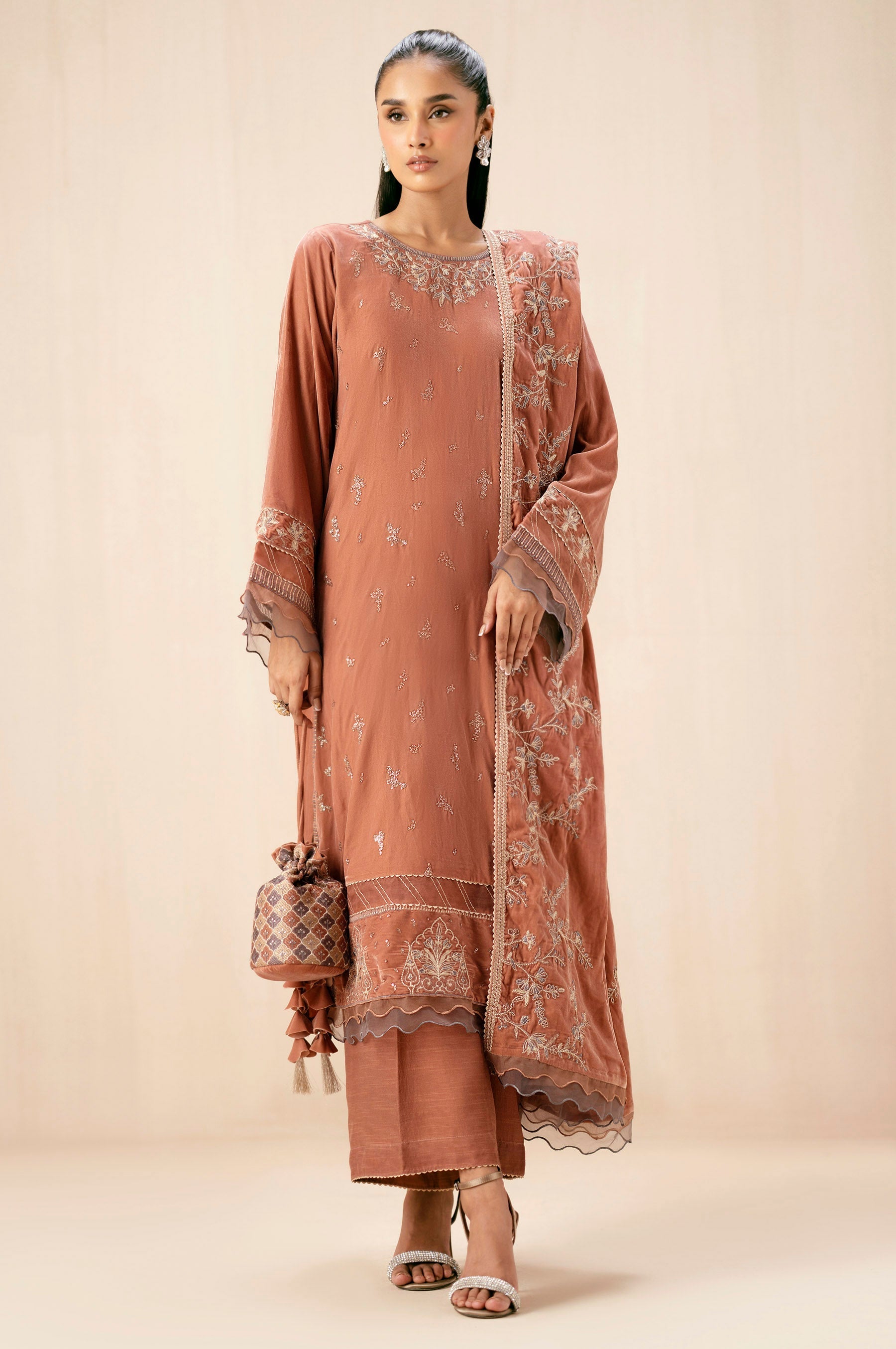 Zeen | Winter Collection | Velvet 29 by Zeen - Designer Dress - Type: Ladies Clothes - Available at Libayah - 100% Original