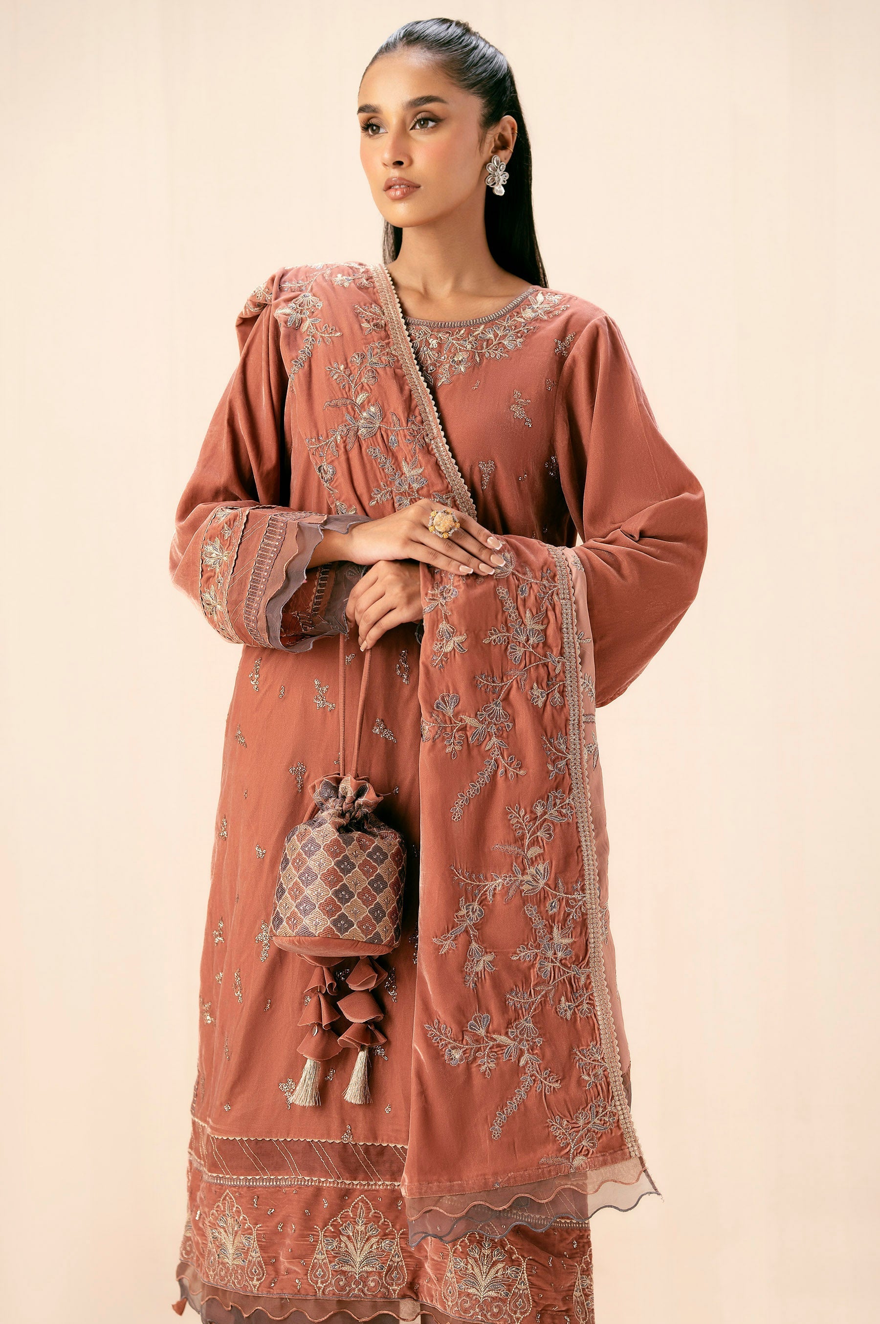 Zeen | Winter Collection | Velvet 29 by Zeen - Designer Dress - Type: Ladies Clothes - Available at Libayah - 100% Original
