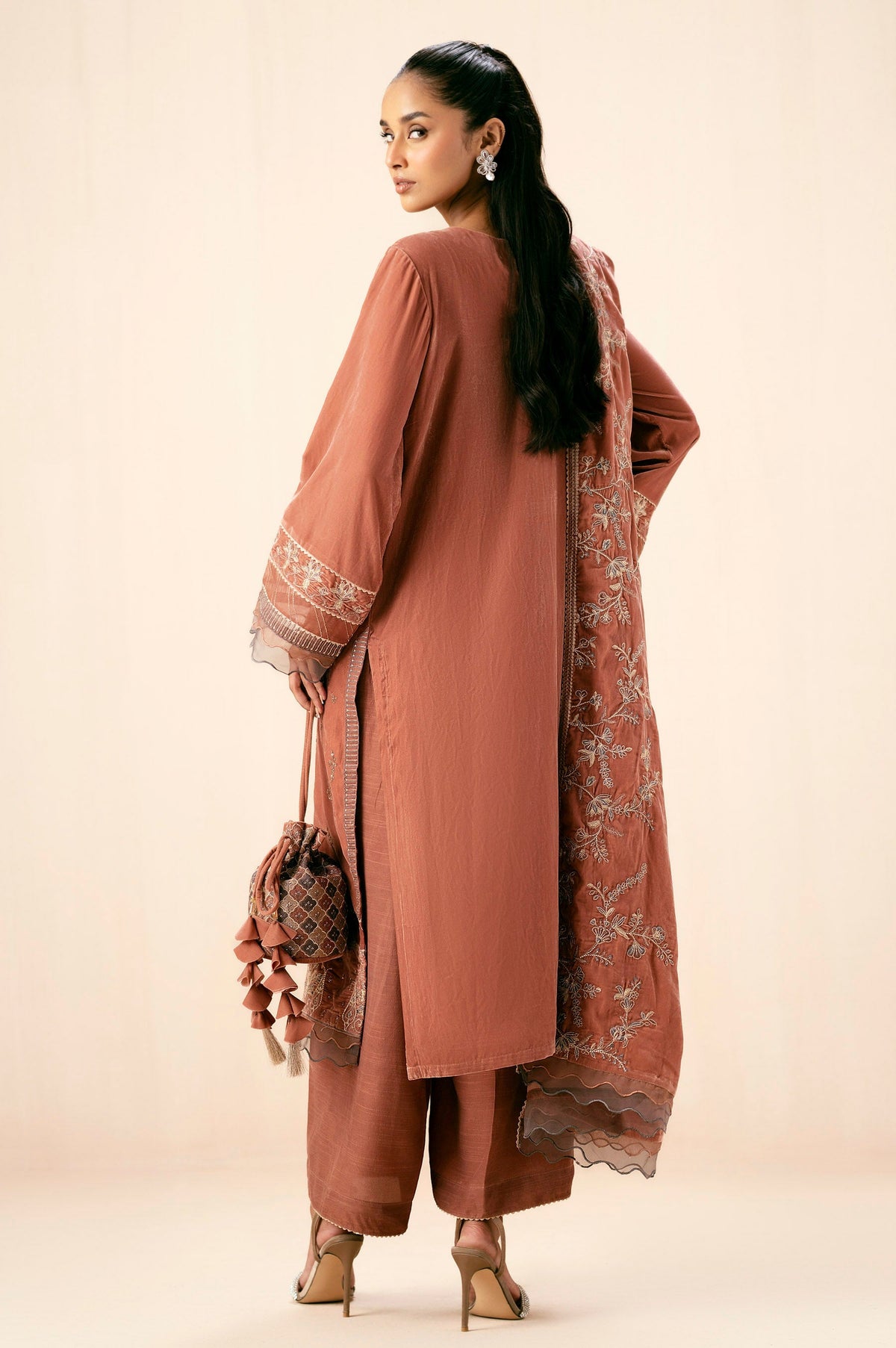 Zeen | Winter Collection | Velvet 29 by Zeen - Designer Dress - Type: Ladies Clothes - Available at Libayah - 100% Original