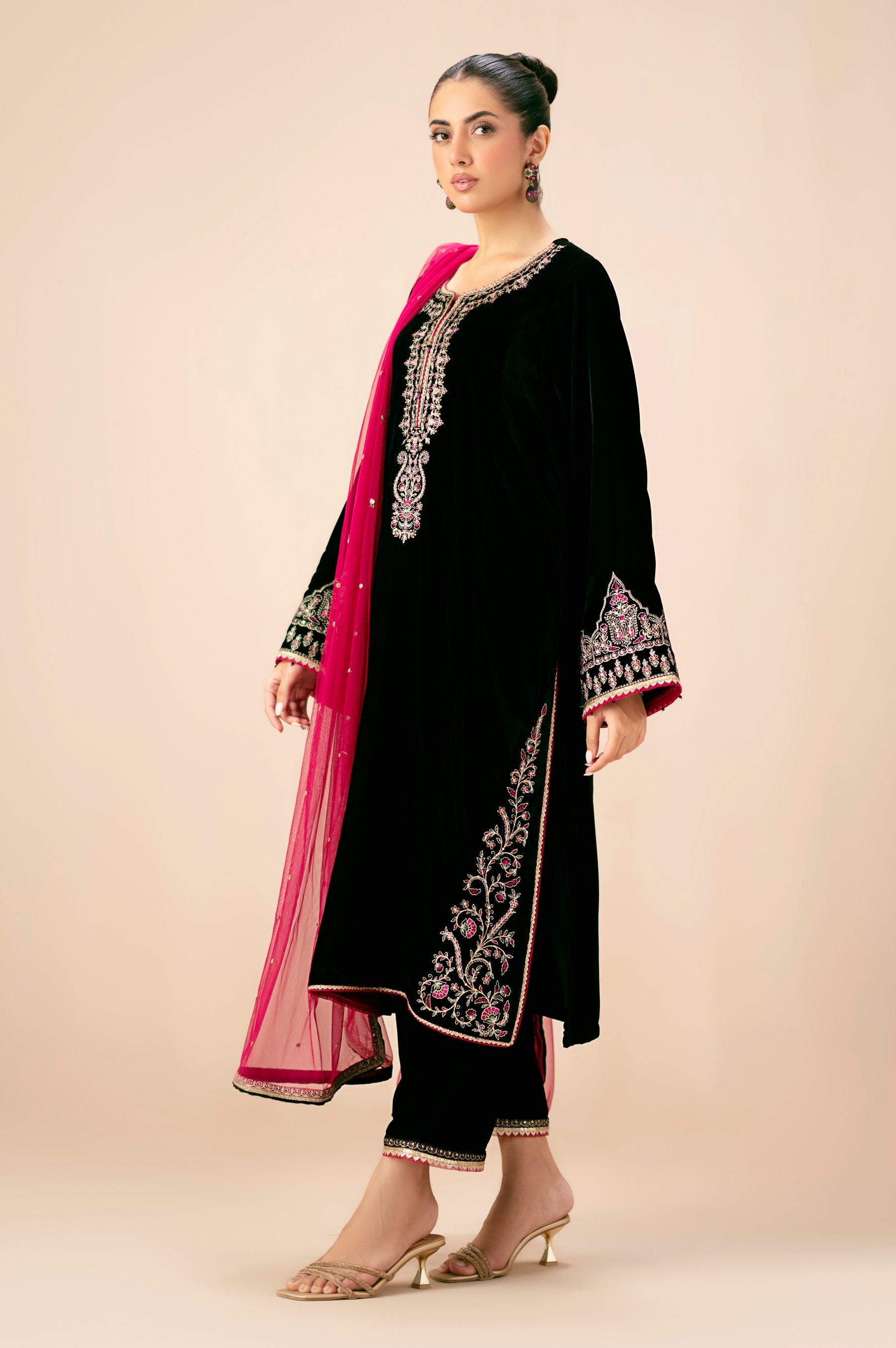Zeen | Winter Collection | Velvet 28 by Zeen - Designer Dress - Type: Ladies Clothes - Available at Libayah - 100% Original