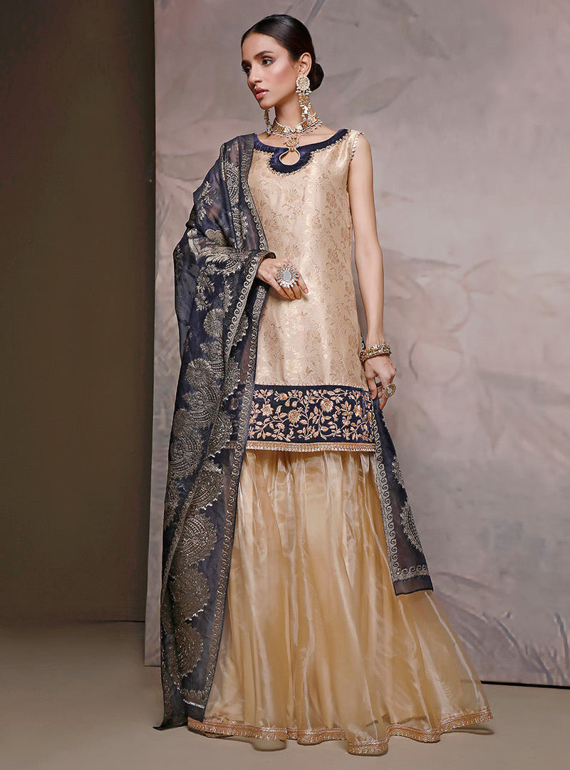 Zainab Chottani | Semi Formals | A BLONDE COAL by Zainab Chottani - Designer Dress - Type: Ladies Clothes - Available at Libayah - 100% Original