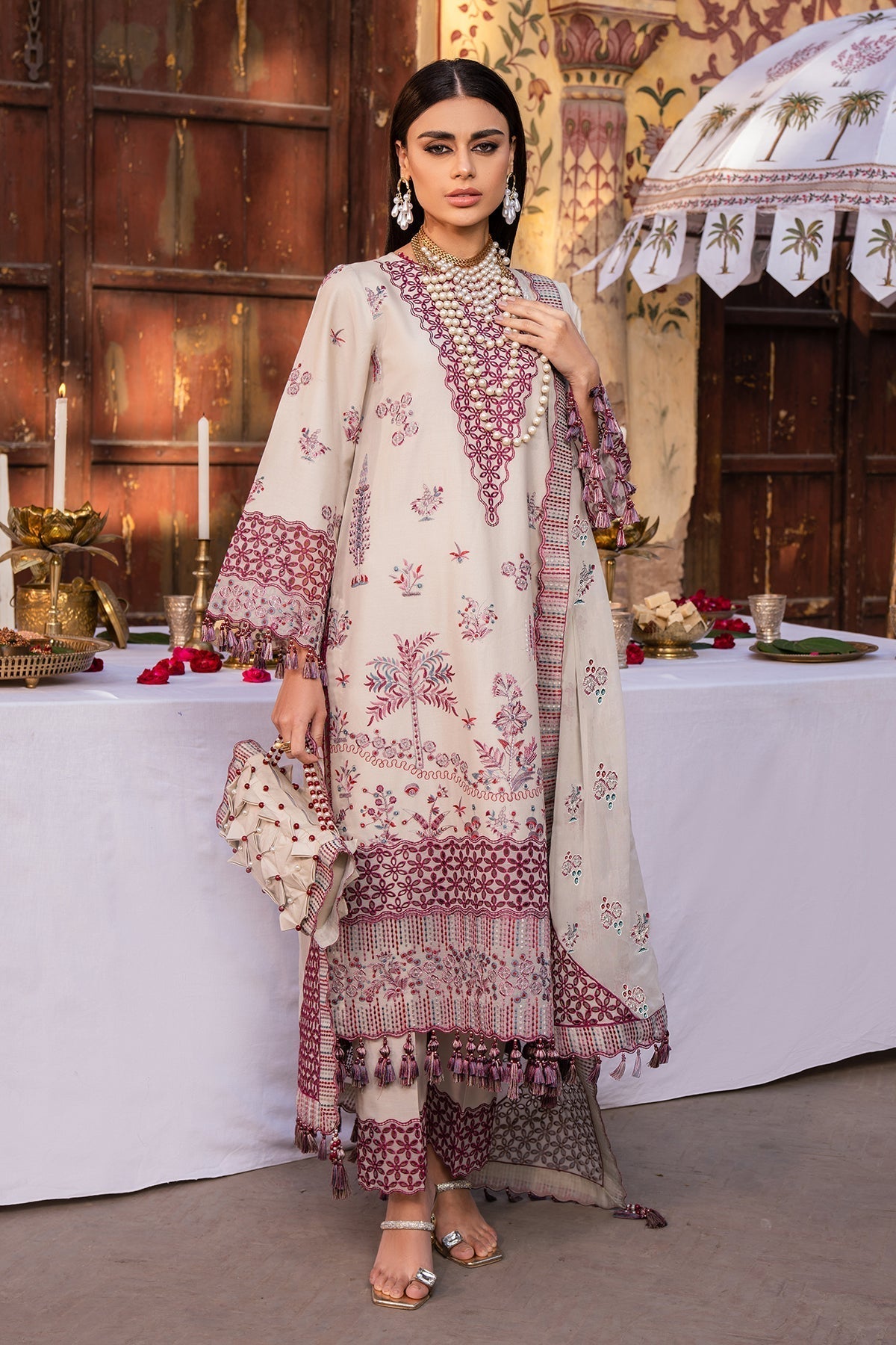 Alizeh | Rawayat Luxury Lawn 24 | Hayat by Alizeh - Designer Dress - Type: Ladies Clothes - Available at Libayah - 100% Original