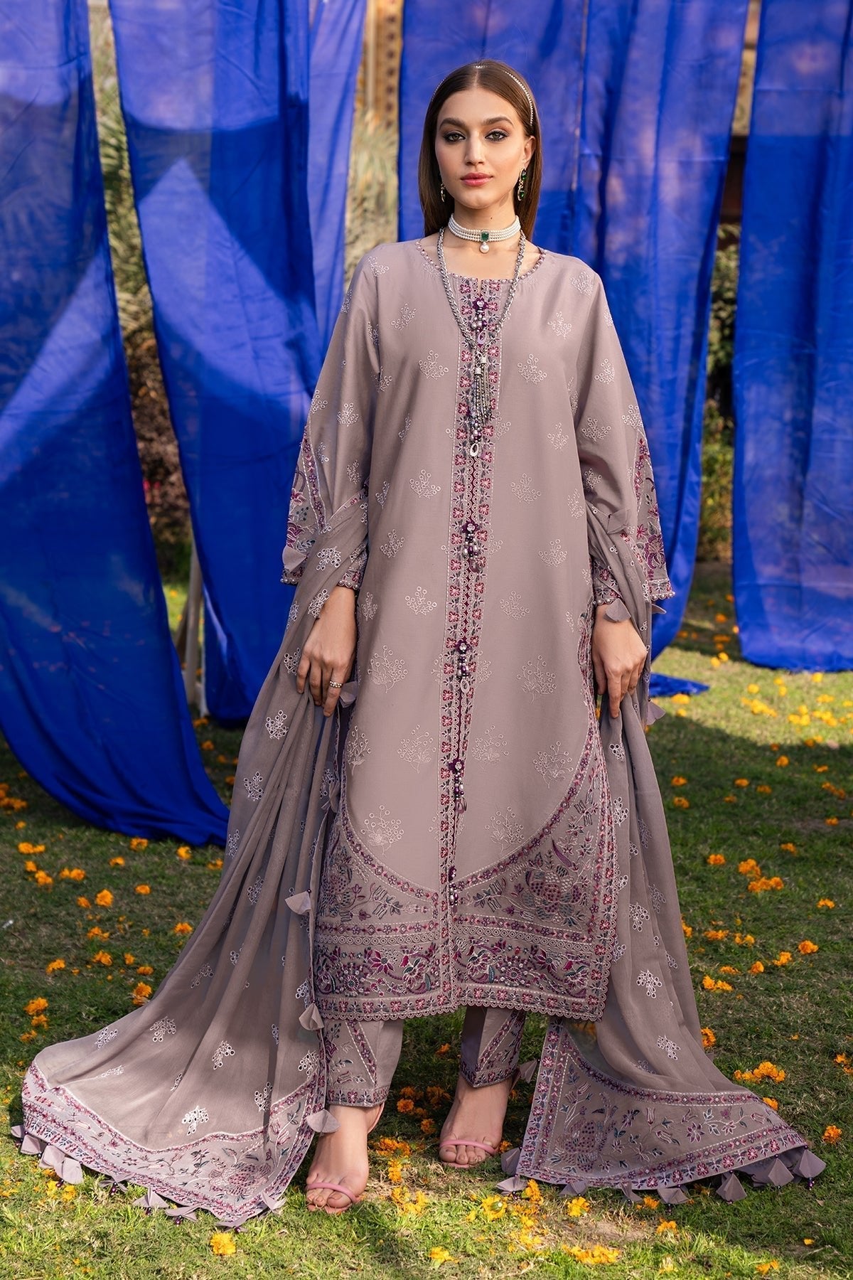Alizeh | Rawayat Luxury Lawn 24 | Meraat by Alizeh - Designer Dress - Type: Ladies Clothes - Available at Libayah - 100% Original