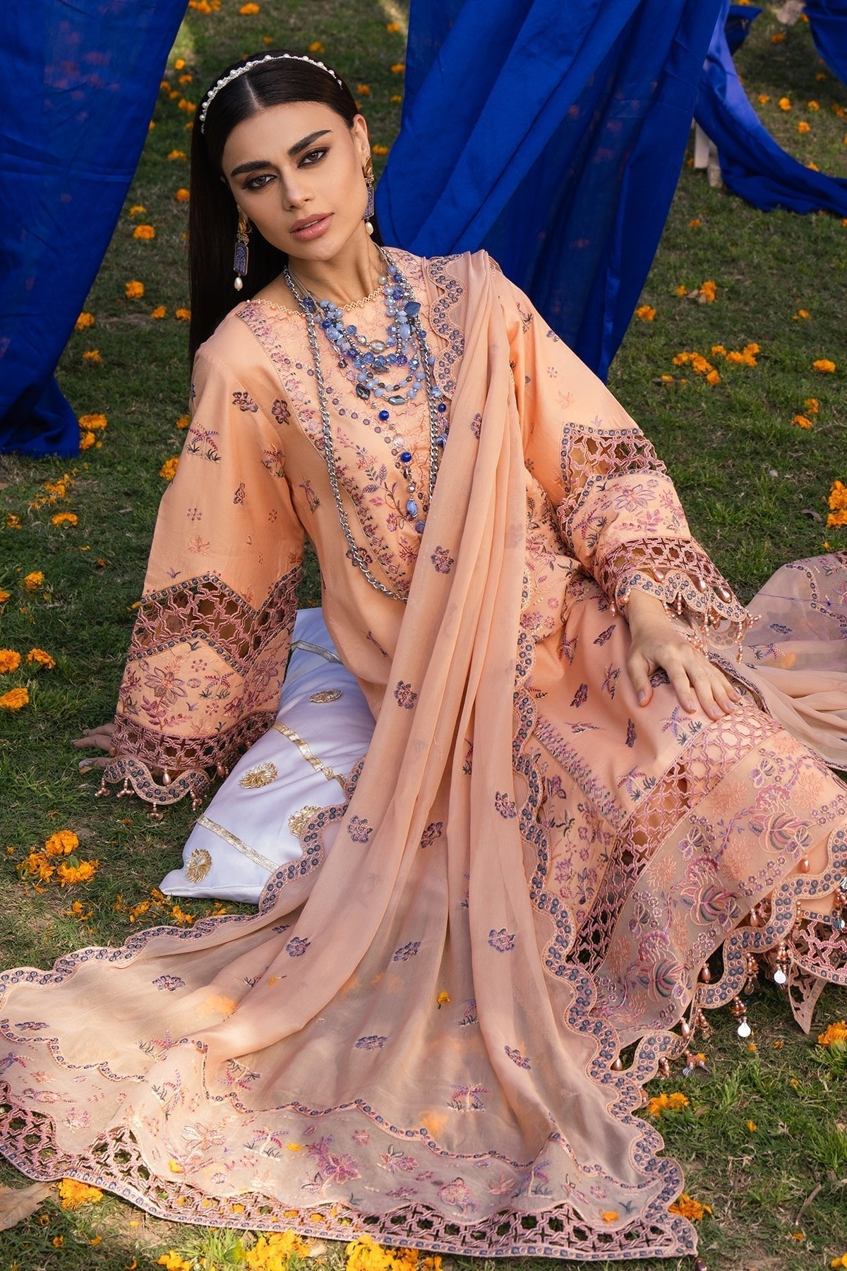 Alizeh | Rawayat Luxury Lawn 24 | Nazmin by Alizeh - Designer Dress - Type: Ladies Clothes - Available at Libayah - 100% Original