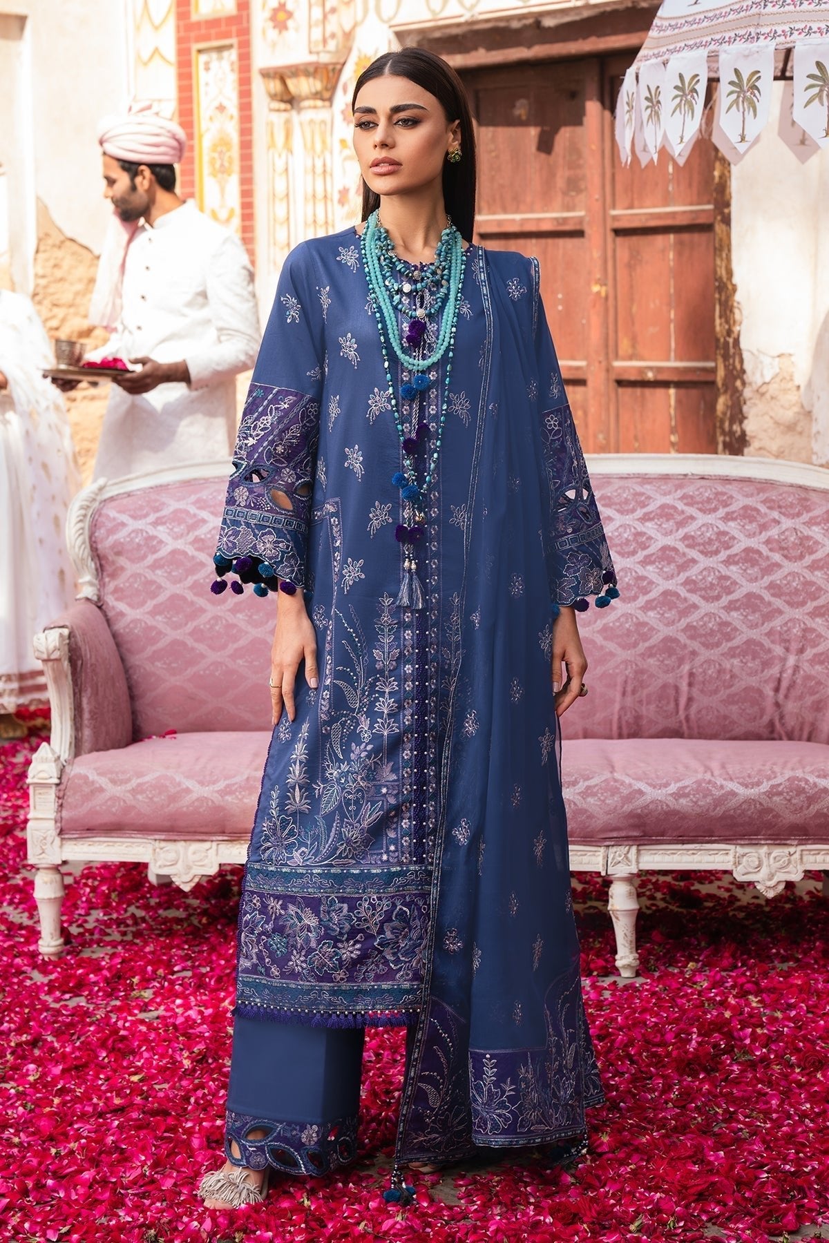 Alizeh | Rawayat Luxury Lawn 24 | Shehnaaz by Alizeh - Designer Dress - Type: Ladies Clothes - Available at Libayah - 100% Original