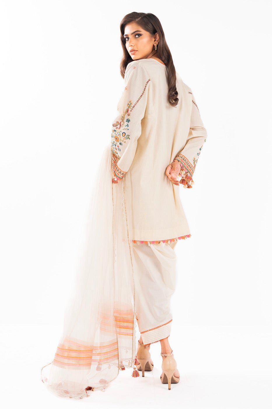 Alkaram | Luxury Lawn 24 | EC-03-24 by Alkaram - Designer Dress - Type: Ladies Clothes - Available at Libayah - 100% Original