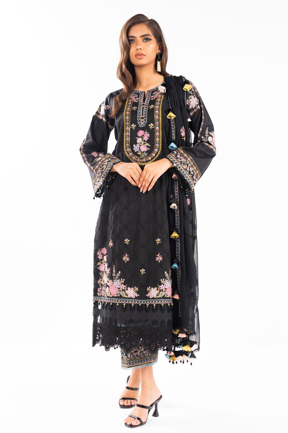 Alkaram | Luxury Lawn 24 | EC-10-24 by Alkaram - Designer Dress - Type: Ladies Clothes - Available at Libayah - 100% Original