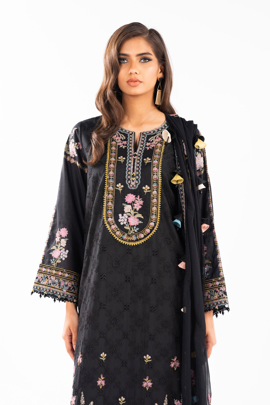 Alkaram | Luxury Lawn 24 | EC-10-24 by Alkaram - Designer Dress - Type: Ladies Clothes - Available at Libayah - 100% Original