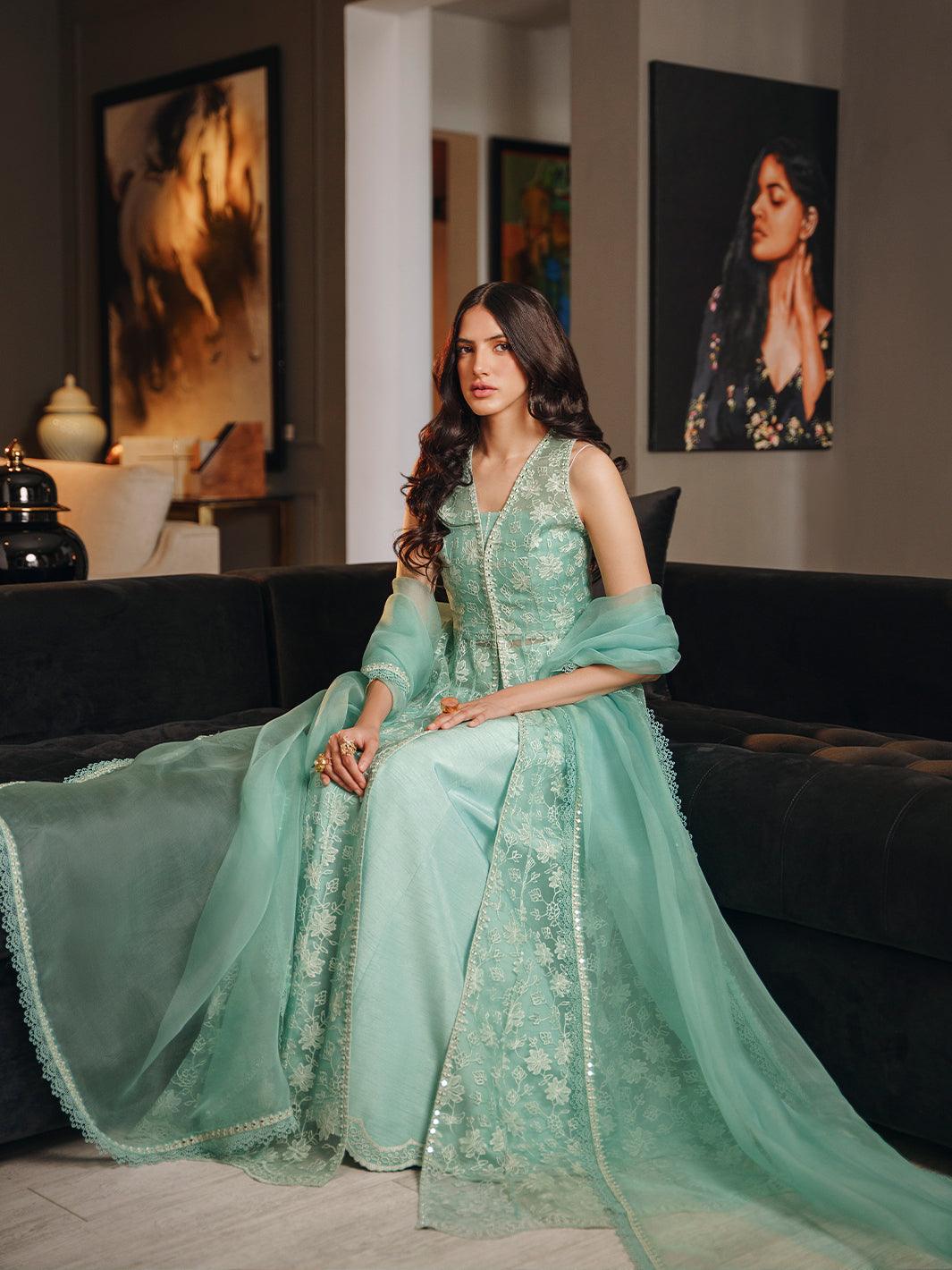 Amroz Atelier | Reveur Formals | Âme Soeur by Amroz Atelier - Designer Dress - Type: Formal - Available at Libayah - 100% Original