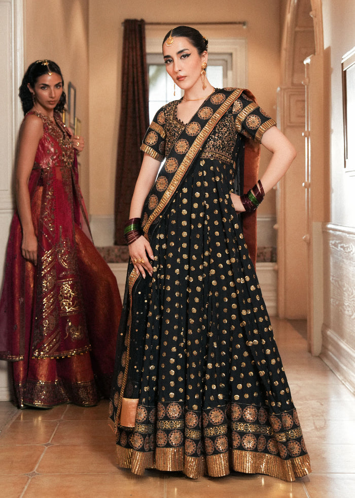 Laj by Lajwanti | Runaway Formals 25 | Golden Eclipse