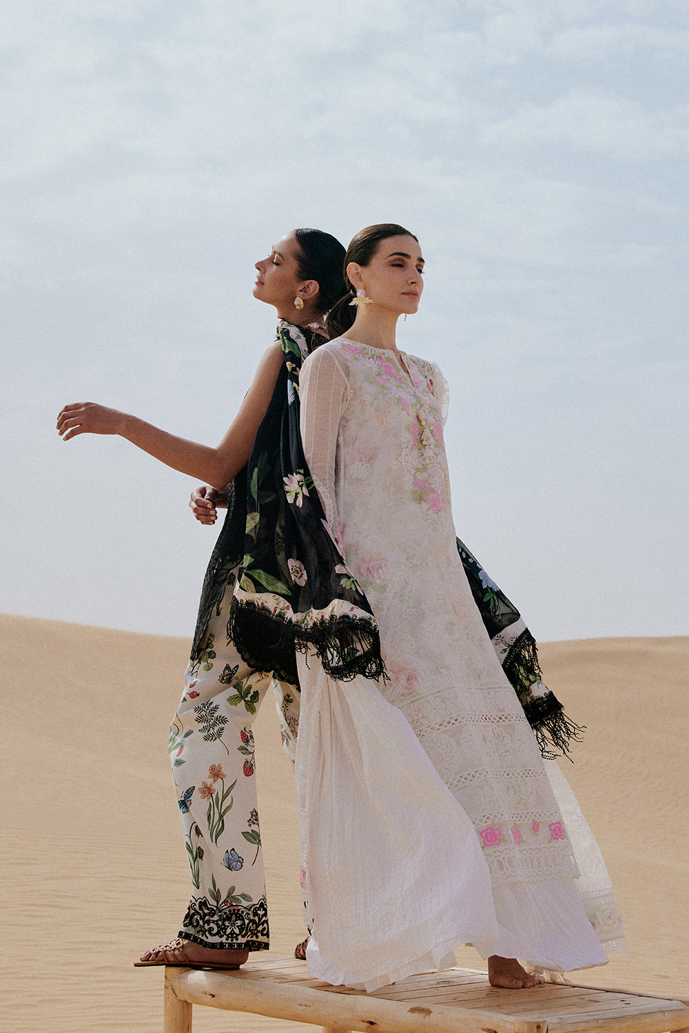 Saira Rizwan | Luxury Lawn 26 | IZEL-SRL26-09 by Saira Rizwan - Designer Dress  - Type : Ladies Clothes - Available at Libayah - 100% Original 