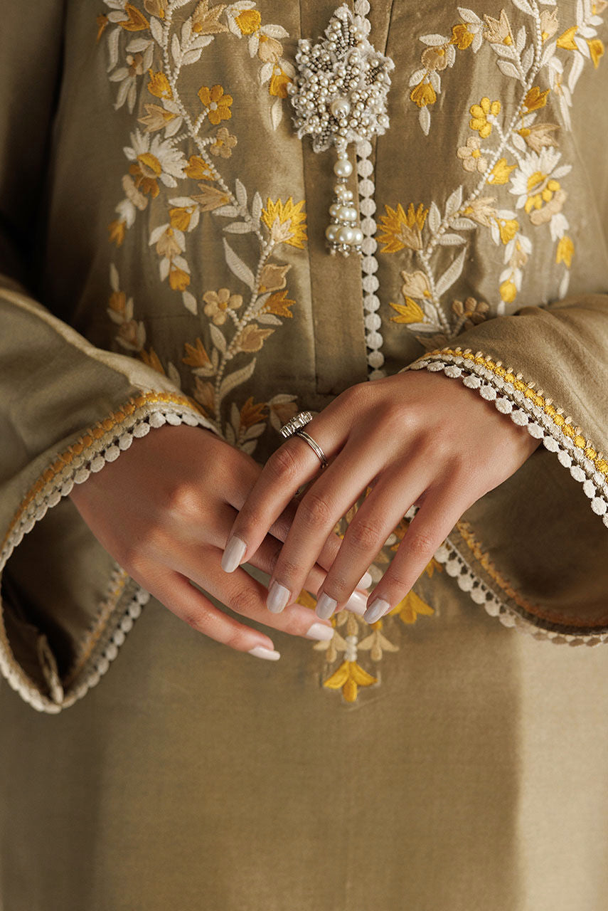 Deepak Perwani | Eid Edit 24 | KUT296 by Deepak Perwani - Designer Dress - Type: Ladies Clothes - Available at Libayah - 100% Original