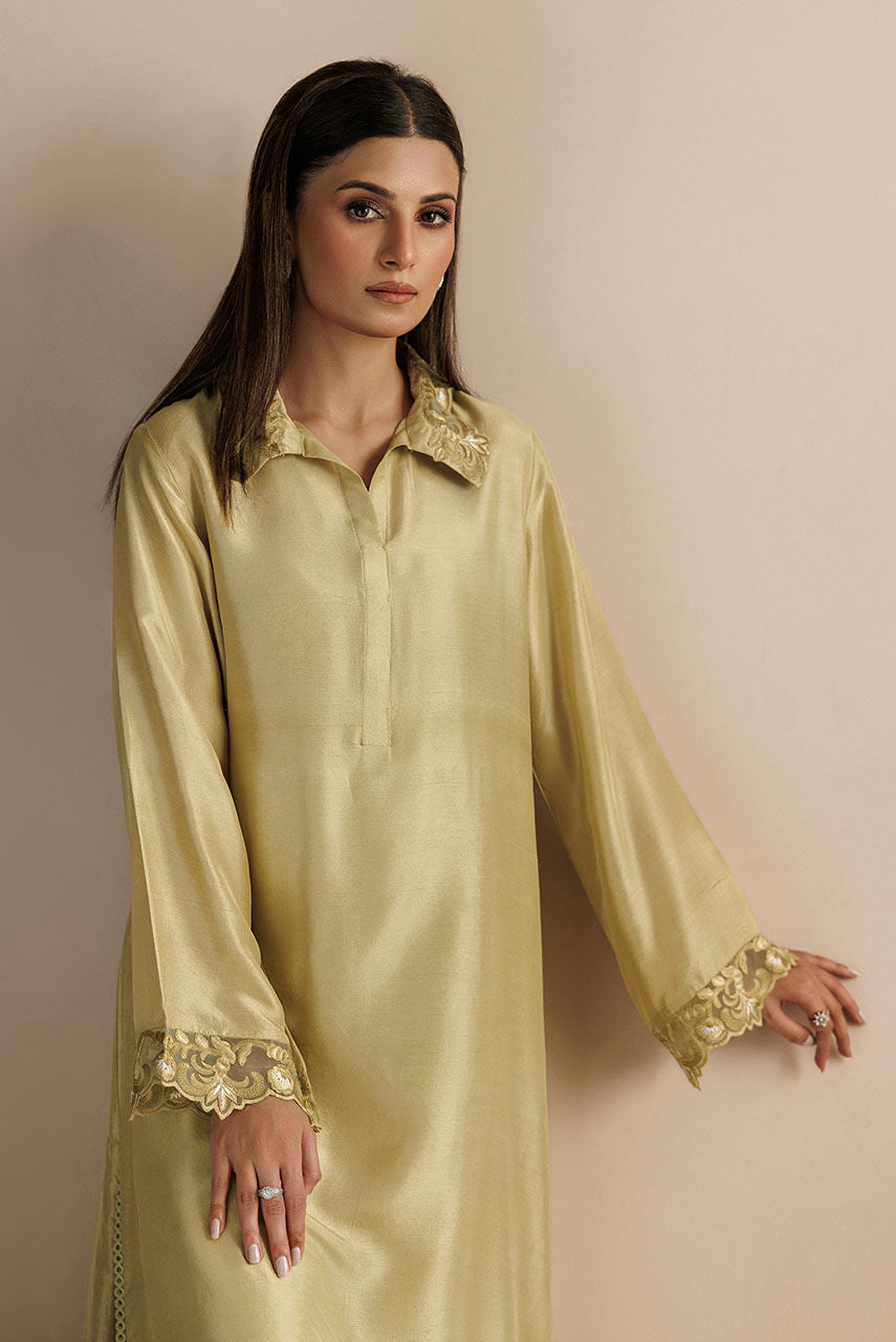 Deepak Perwani | Eid Edit 24 | KUT292 by Deepak Perwani - Designer Dress - Type: Ladies Clothes - Available at Libayah - 100% Original
