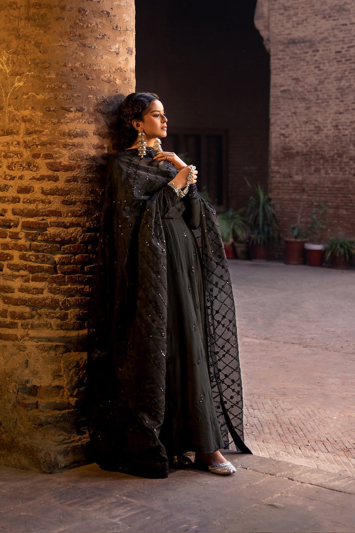 Erum Khan | Shezadian Luxe Formals | Mumtaz by Erum Khan - Designer Dress - Type: Ladies Clothes - Available at Libayah - 100% Original