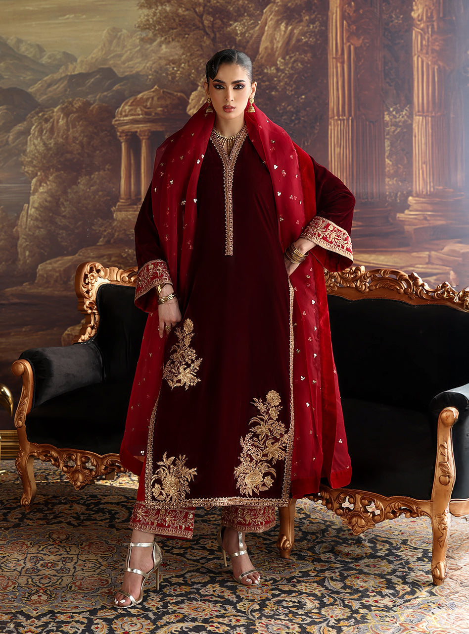 Zainab Chottani | Velura Velvet Edit 25 | Nur Long Shirt by Zainab Chottani - Designer Dress - Type : Ladies Clothes - Available at Libayah - 100% Original 