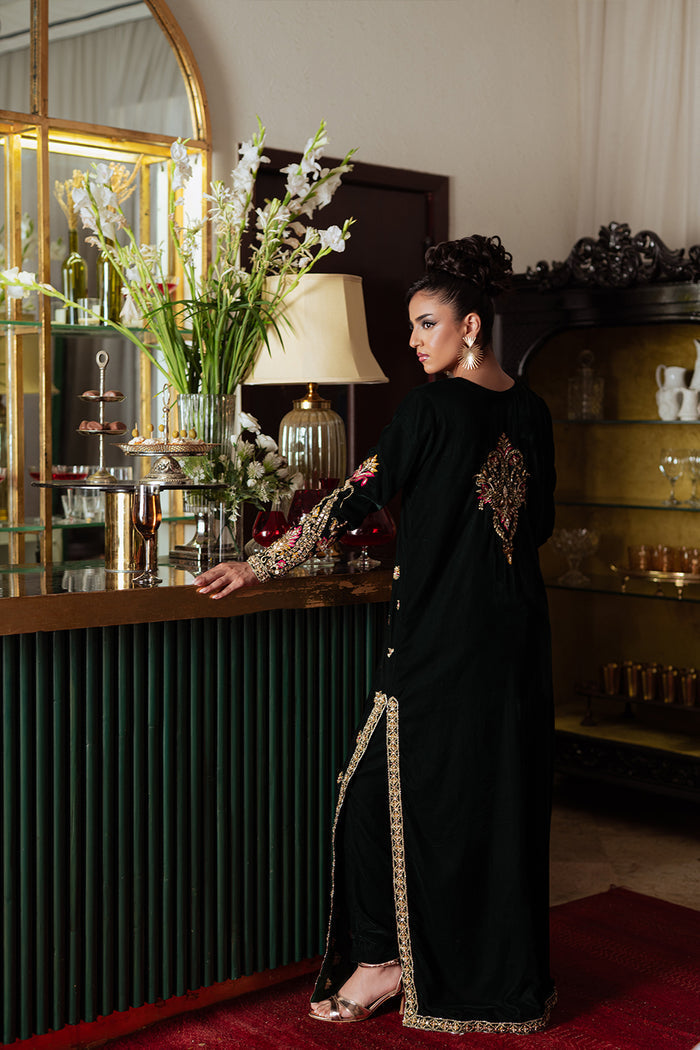 Saira Rizwan | Velvet Pret 25 | EMERA-SRVP25-10 by Saira Rizwan - Designer Dress - Type : Ladies Clothes - Available at Libayah - 100% Original 