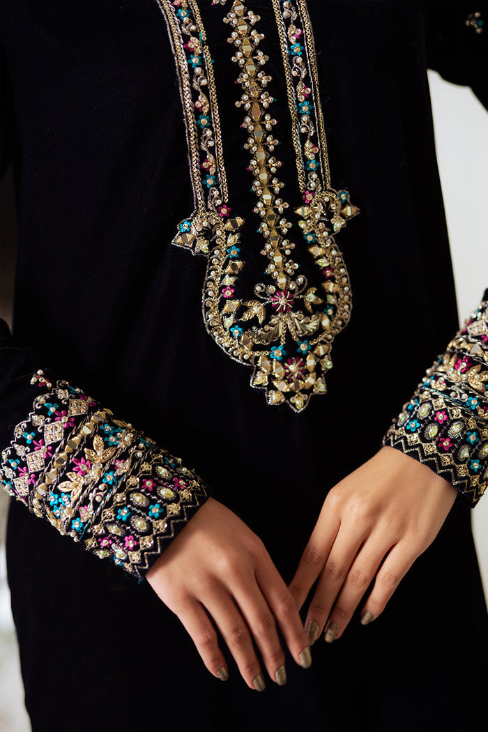 Saira Rizwan | Velvet Pret 25 | ZEHRA-SRVP25-01 by Saira Rizwan - Designer Dress - Type : Ladies Clothes - Available at Libayah - 100% Original 