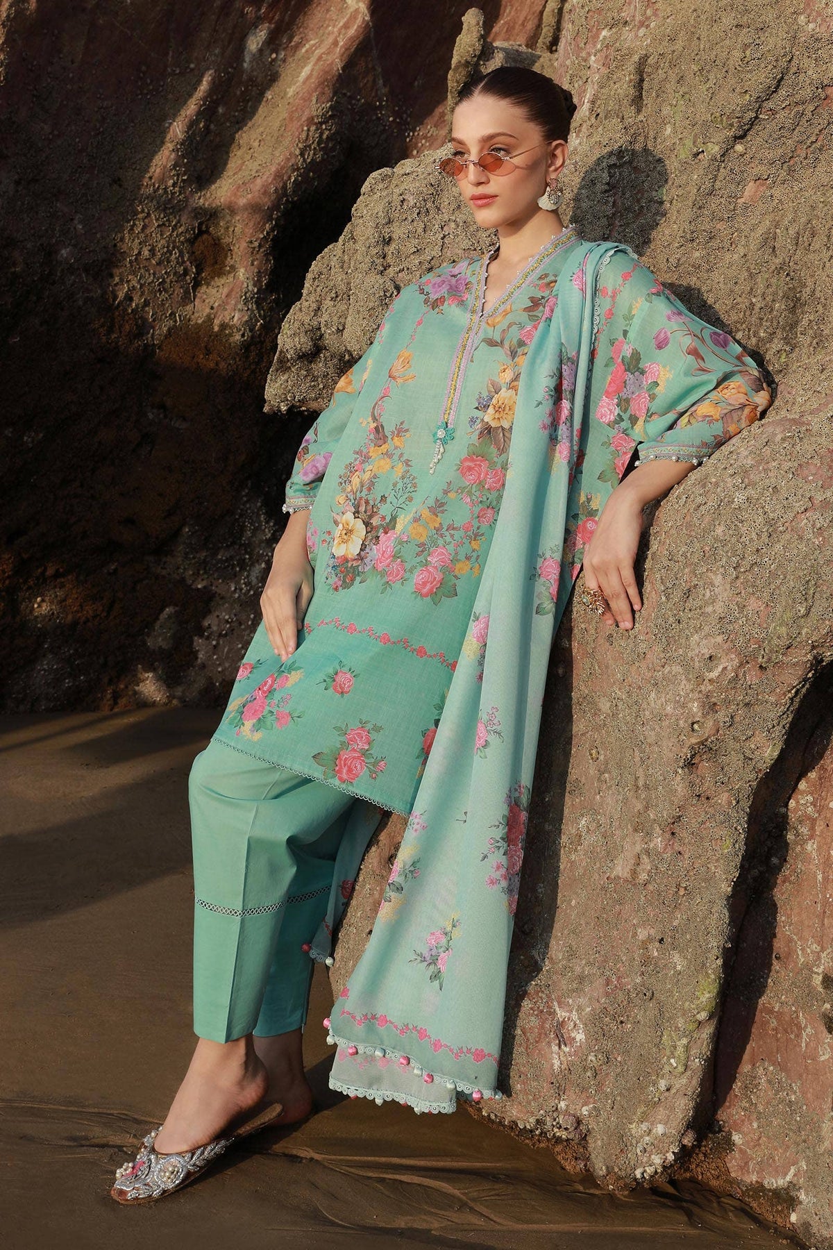 Sana Safinaz | Mahay Spring 24 | H241-026B-3CS by Sana Safinaz - Designer Dress - Type: Ladies Clothes - Available at Libayah - 100% Original