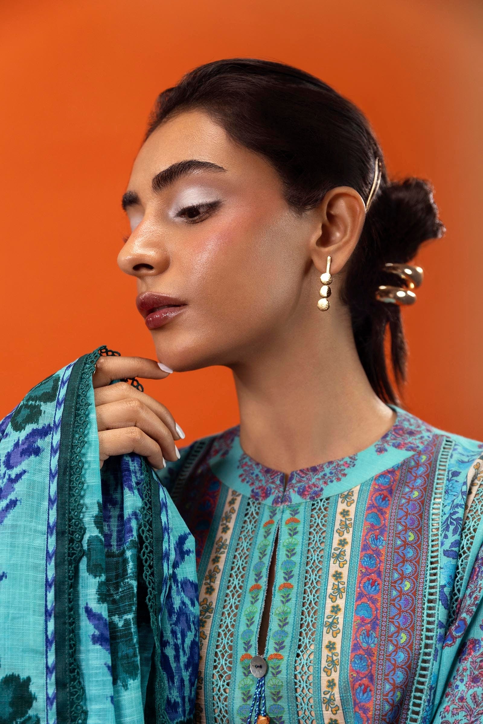 Sana Safinaz | Mahay Winter 24 | H243-003B-2Q by Sana Safinaz - Designer Dress - Type: Luxury - Available at Libayah - 100% Original