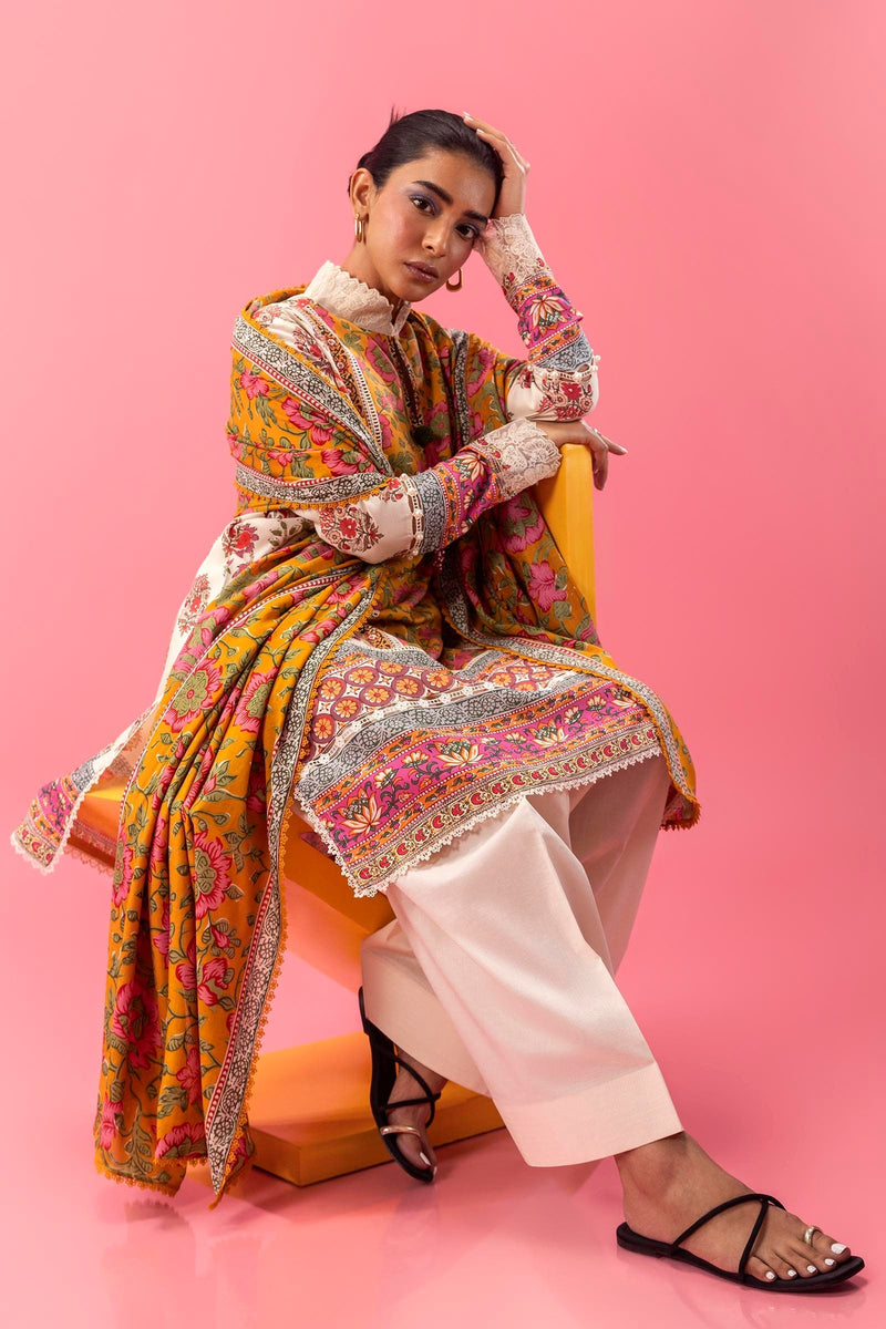 Sana Safinaz | Mahay Winter 24 | H243-005A-2DC by Sana Safinaz - Designer Dress - Type: Luxury - Available at Libayah - 100% Original