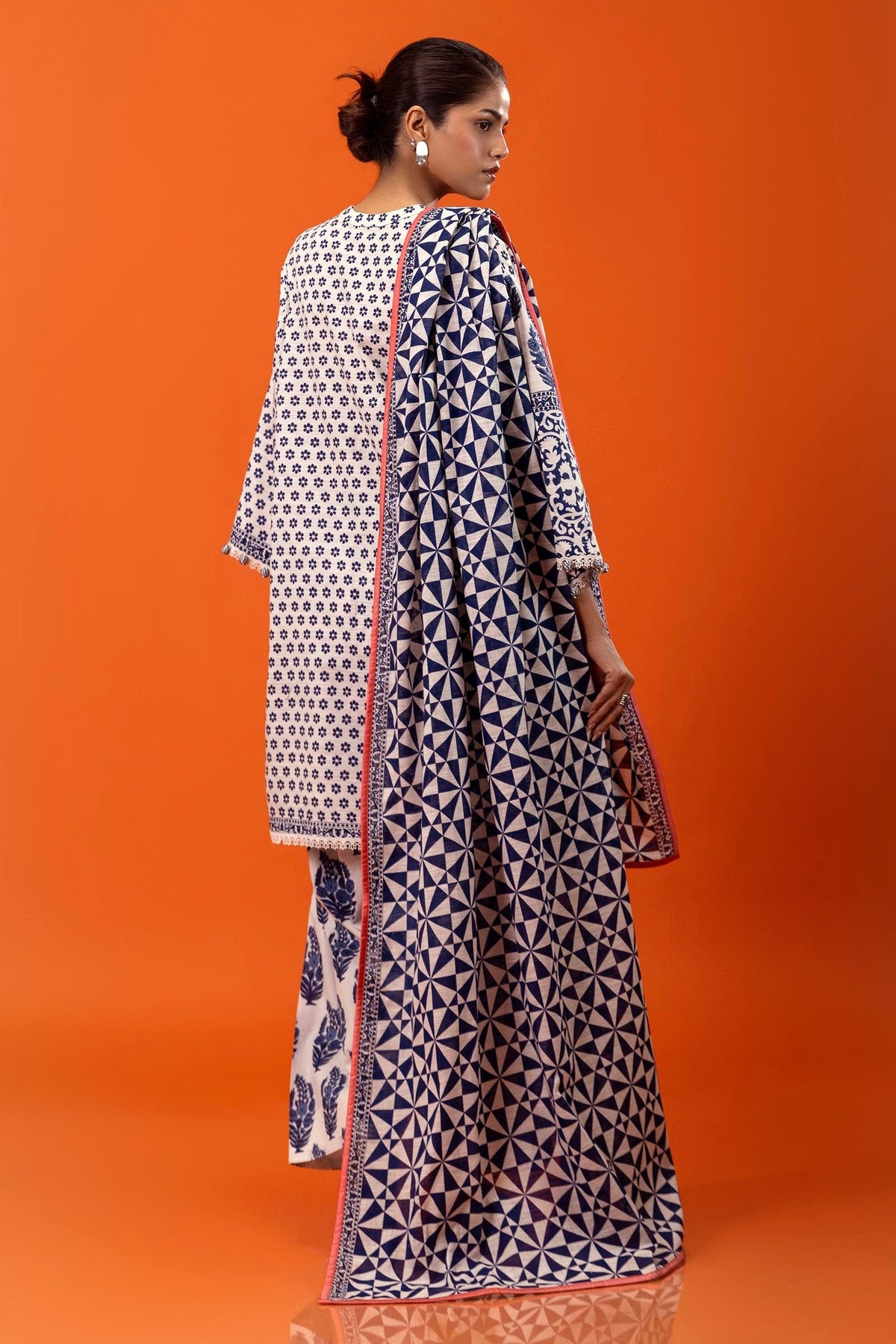 Sana Safinaz | Mahay Winter 24 | H243-009B-3CQ by Sana Safinaz - Designer Dress - Type: Luxury - Available at Libayah - 100% Original