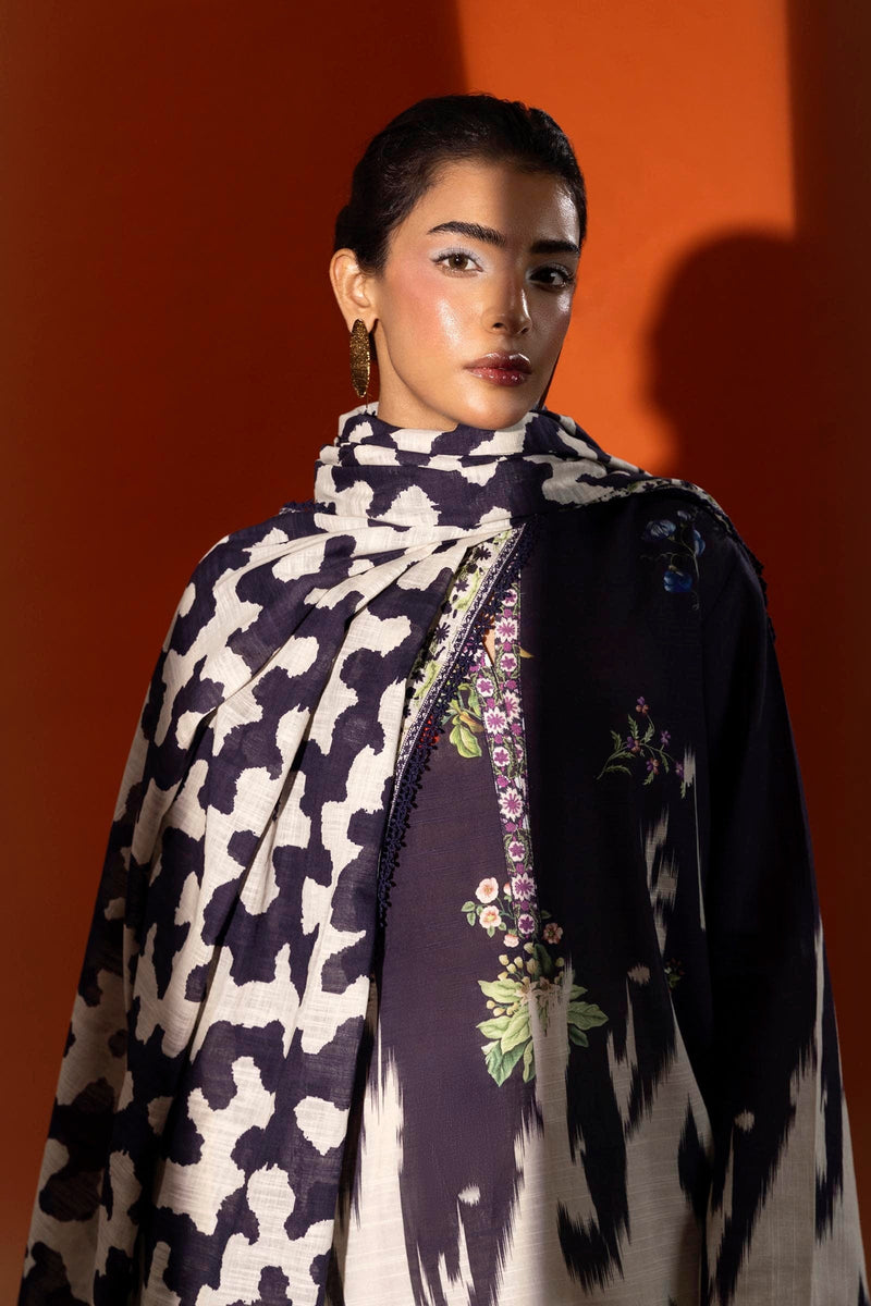 Sana Safinaz | Mahay Winter 24 | H243-021B-2BQ by Sana Safinaz - Designer Dress - Type: Luxury - Available at Libayah - 100% Original