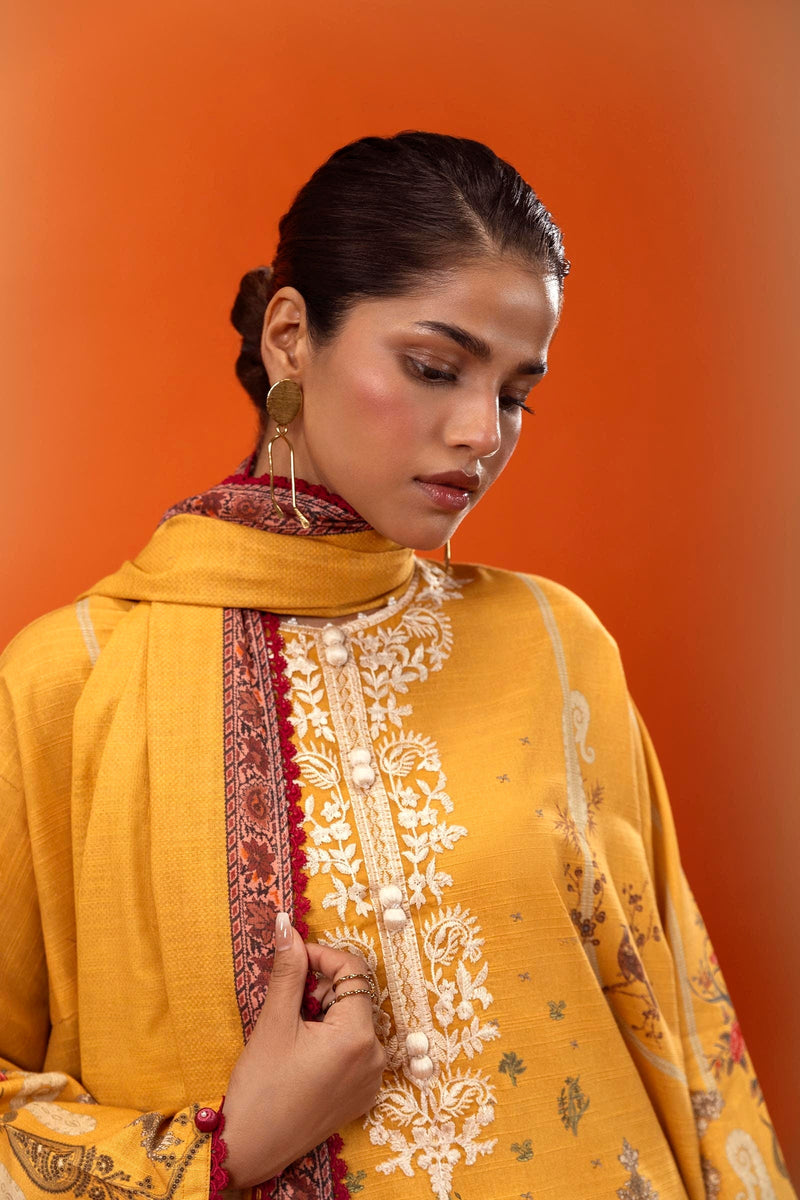 Sana Safinaz  | Mahay Winter 24 | H243-025A-3CQ by Sana Safinaz - Designer Dress - Type: Luxury - Available at Libayah - 100% Original